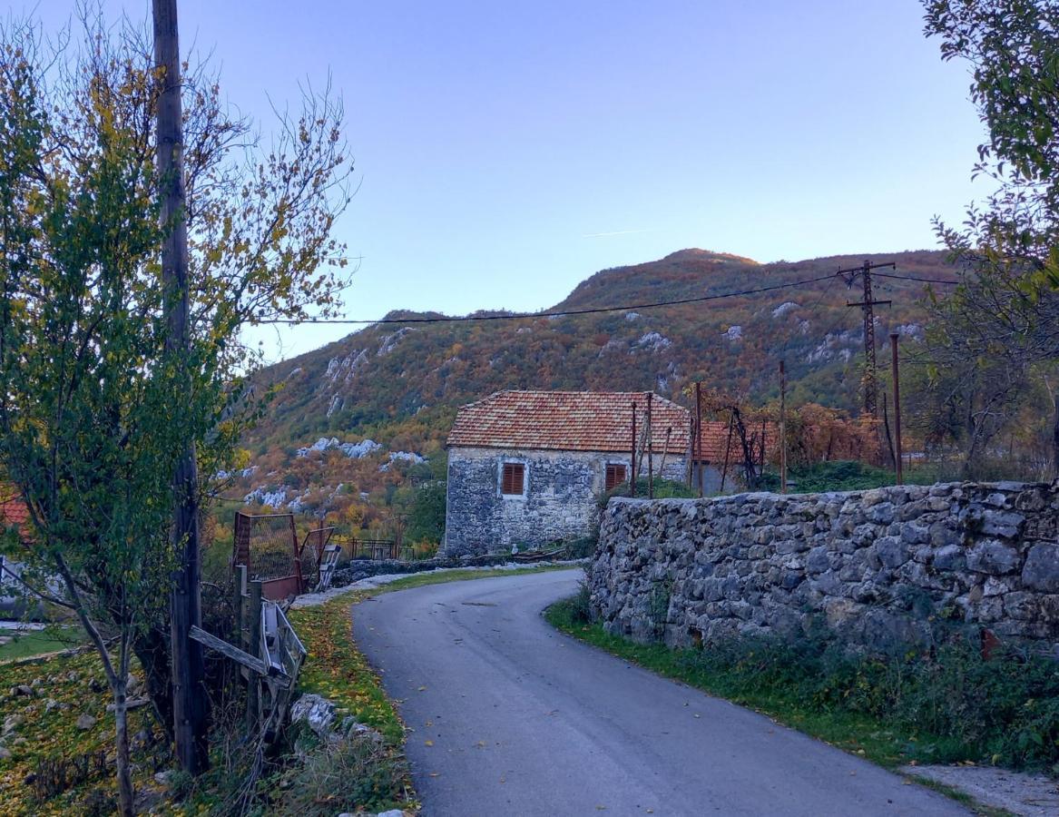 Ugnji-village *