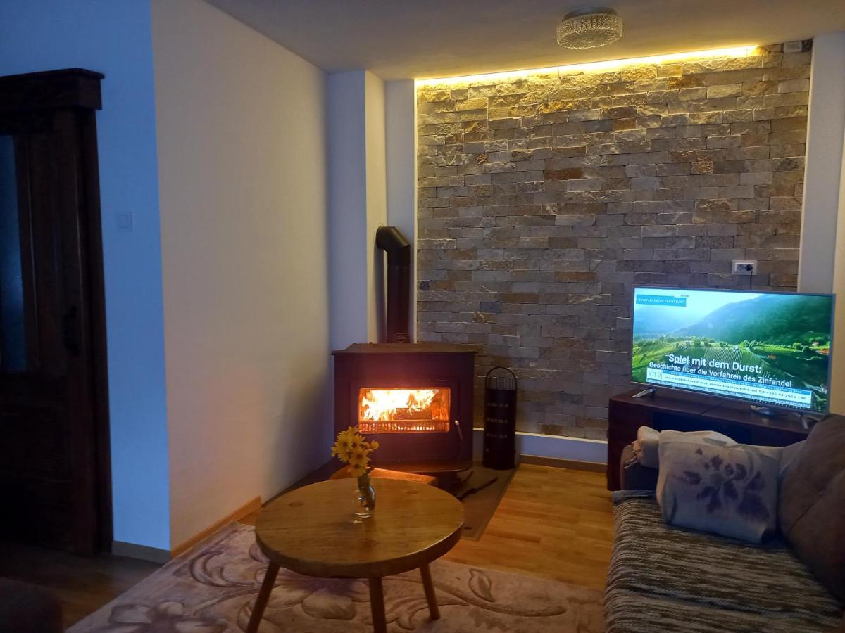 Holiday home Ugnji-village *